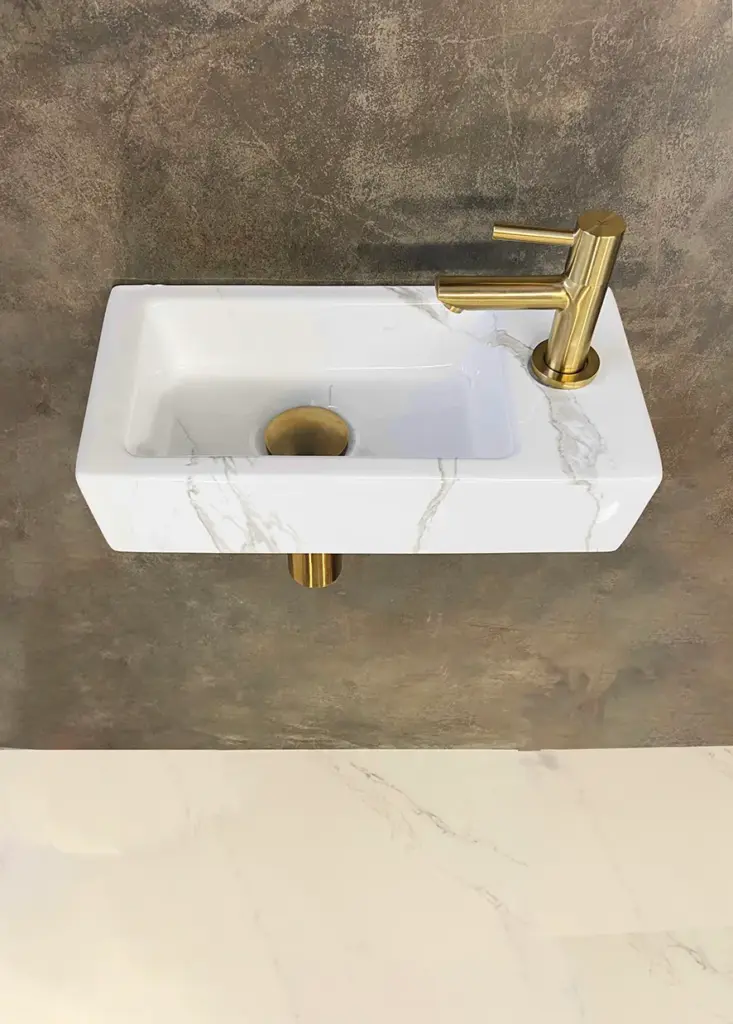 Wiesbaden One Pack Mini-Rhea fontein Carrara