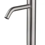 Wiesbaden Ribbd XL wastafelkraan hoog met coldstart geborsteld staal PVD